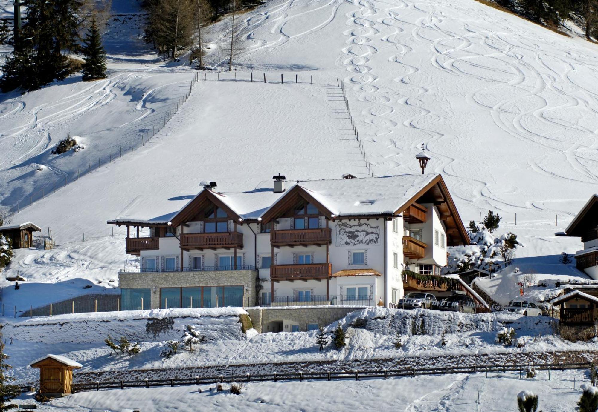 Garni La Tambra Hotel Селва ди Вал Гардена Екстериор снимка